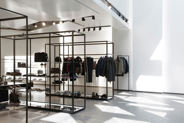 Chapeau Fashion Store by Ramon Esteve Estudio