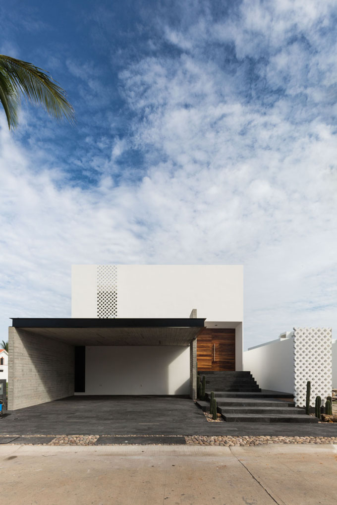 Beach House by [H] arquitectos - Archiscene - Your Daily