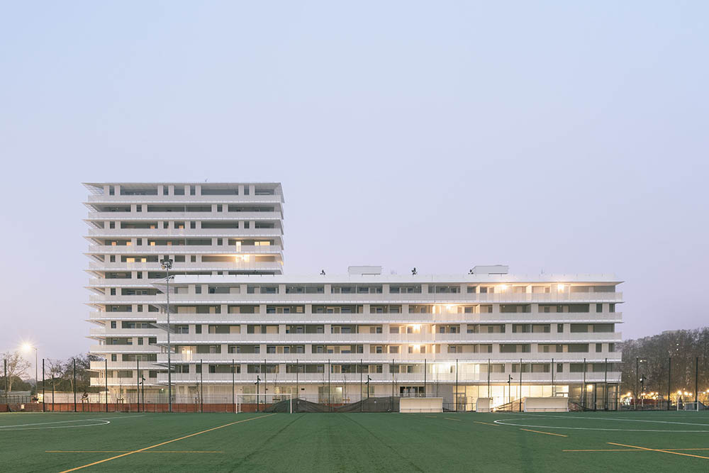 110 housing units in Toulouse by CoBe Architecture & Paysage