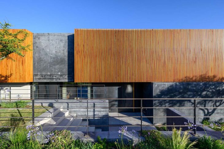 Take a Tour of Black House designed by Ar Arquitectos